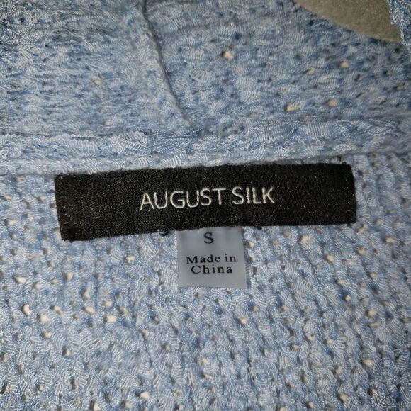 AUGUST SILK ONE BUTTON CARDIGAN SIZE SMALL POWDER BLUE - Picture 3 of 5